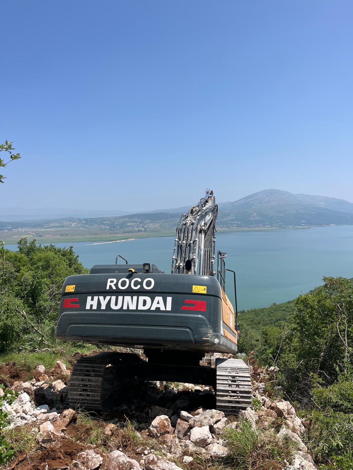 ROCO-COMMERCE bager na terenu
